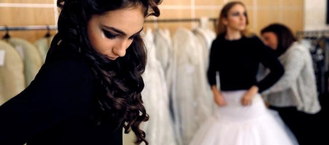 Average Price Of Bridesmaid Dress Luxury How orthodox Jews Keep Wedding Costs Low for Brides – the