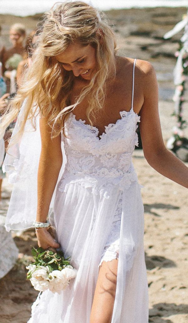 Beach Wedding Dresses Casual Beautiful Etsy Wedding Dress Guide 8 Amazing Etsy Boutiques for