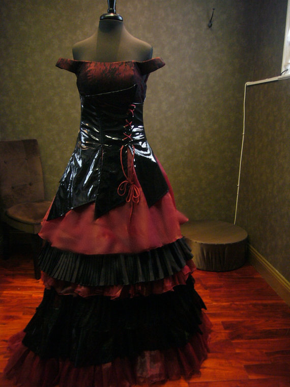 Black and Red Gothic Wedding Dresses Elegant Black and Vampire Red Gothic Wedding Dress Corset Wedding