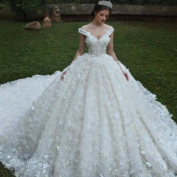 Cheap Off White Wedding Dresses Beautiful F Shoulders V Neck 3d Floral Appliqued Lace Wedding Bridal Gowns Luxury Ball Gown Wedding Dresses 2019 Vintage Country Wedding Gown Bargain Wedding