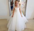 Children Dresses for Wedding Elegant 2019 Spring Flower Girls Dresses for Weddings Jewel Neck Sheer Lace Appliques Bead Girls Pageant Dress Tulle A Line Girls Party Gowns