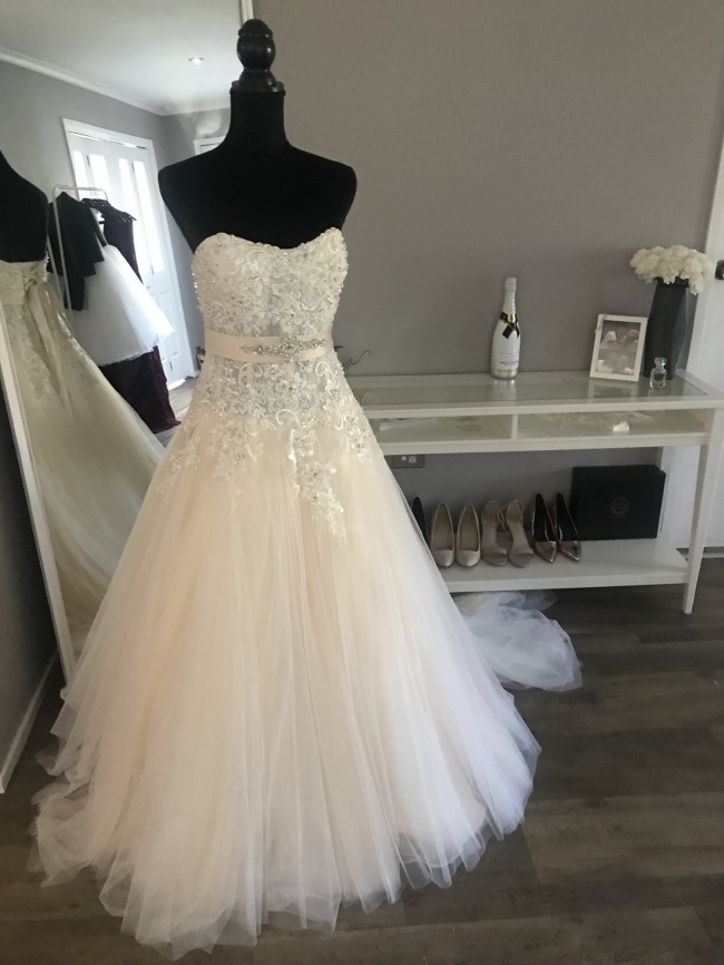 Chloe Wedding Dresses Inspirational Regal Bridal Size 10