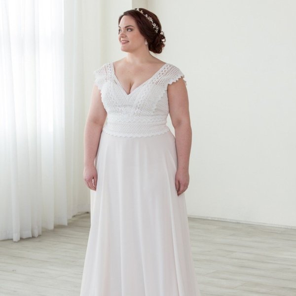 Destination Wedding Gowns Elegant Style Cap Sleeve V Neck Lace Bodice Gown