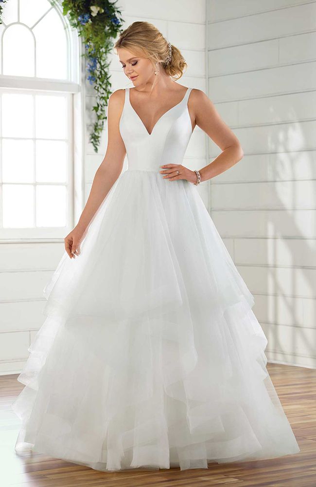 Essence Australia Beautiful Essense D2724 Princess Ballgown Wedding Dress Sale Price