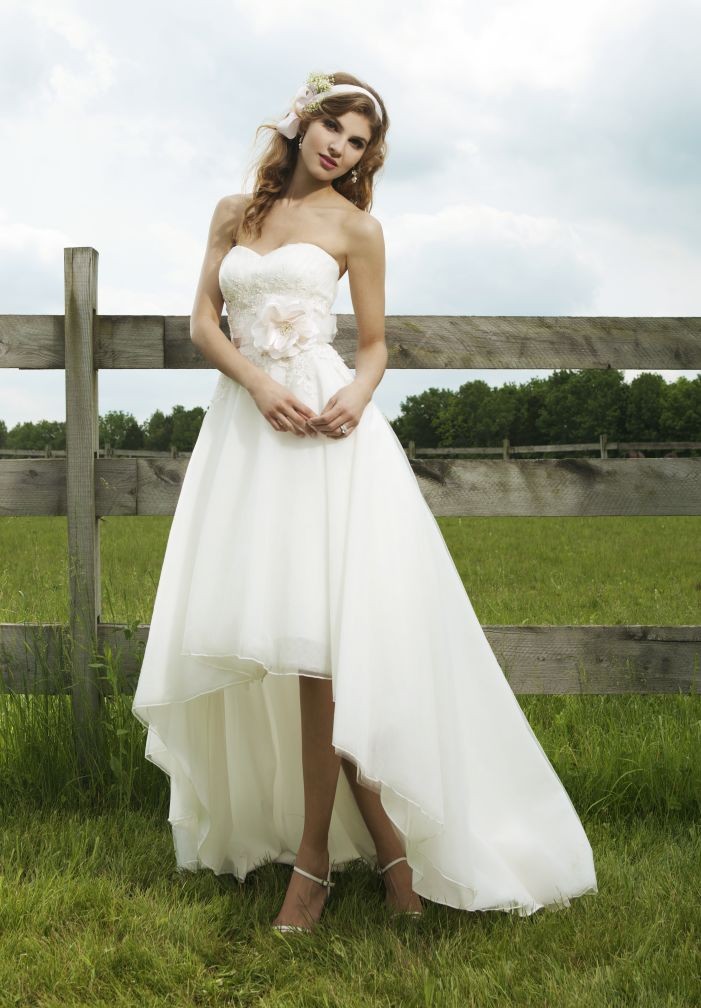 whiteazalea destination dresses farm wedding dresses 1