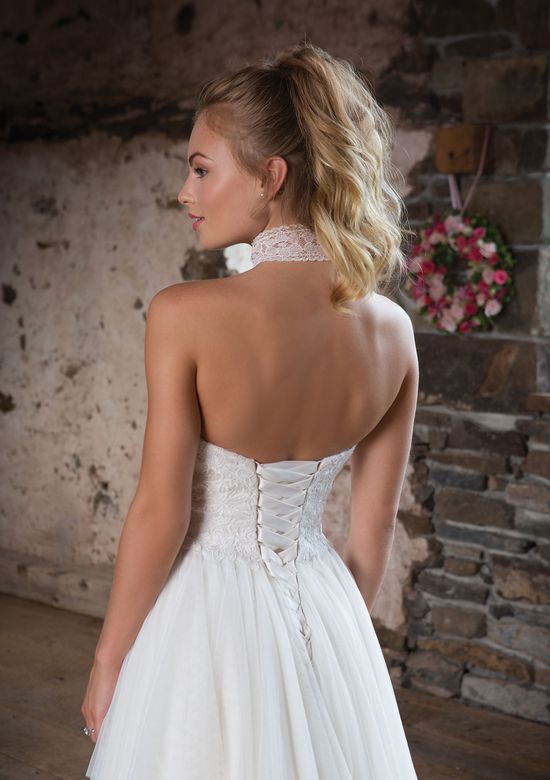 Flowy Wedding Dress Elegant Style 1101 Flowy English Net Gown with Lace Up Back