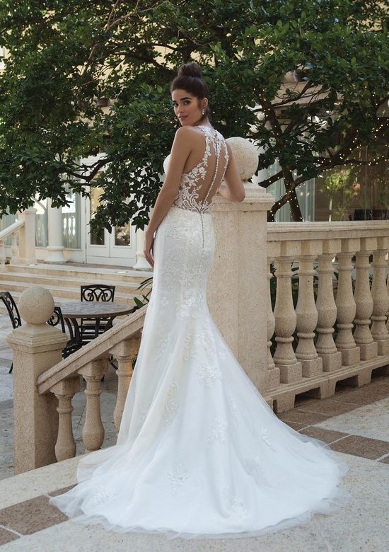 Jeweled Neckline Wedding Dress Unique Style Jewel Illusion Collared Gown with Embroidered