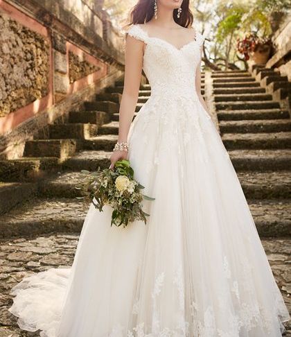 Lace Wedding Dresses with Cap Sleeves Elegant Lace Wedding Dress with Cap Sleeves From Essense Of