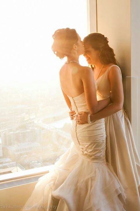 Lesbian Wedding Dresses Fresh Pin On Wedding Shots
