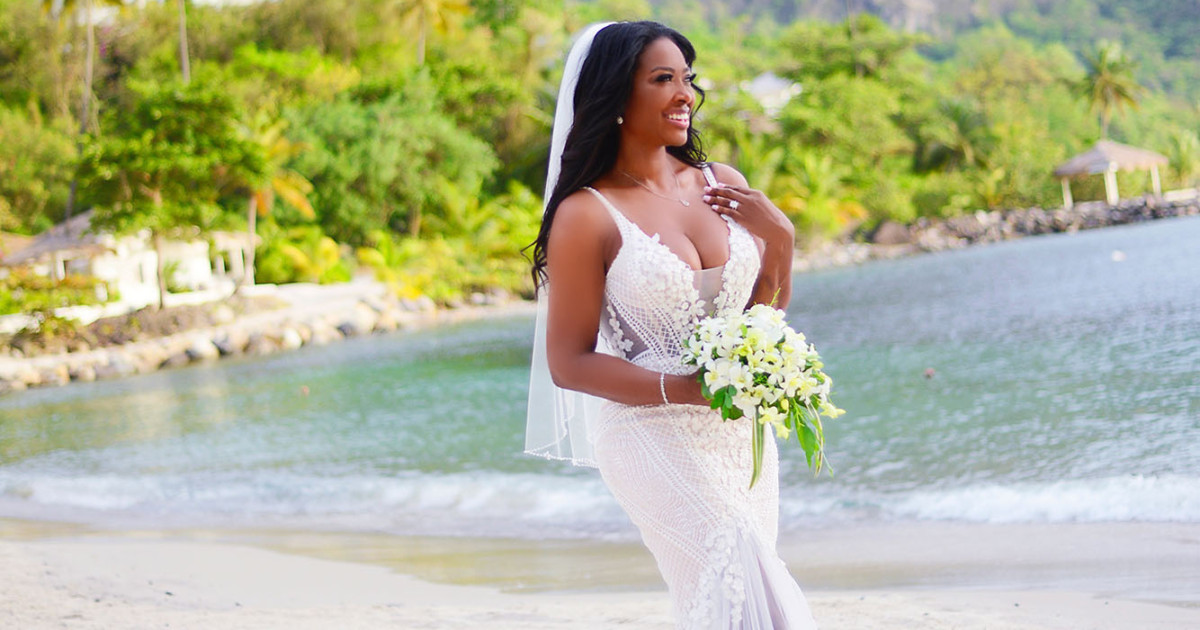 Lucia Brides Beautiful Kenya Moore S why She Kept Her New Husband’s Identity Secret Says She Wants Kids ‘right Away’