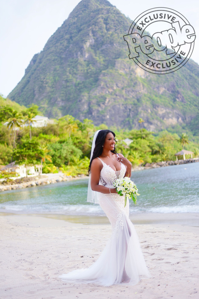 Lucia Brides Fresh Rhoa S Kenya Moore Married All About Her Wedding Dress & St