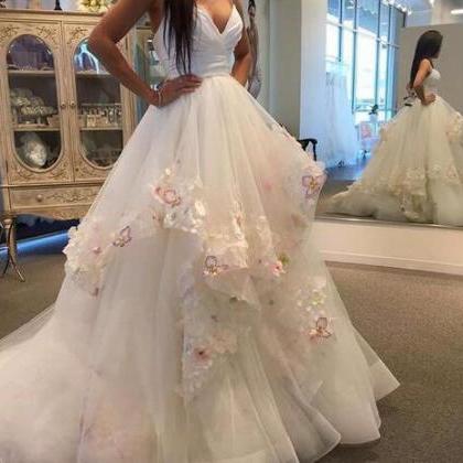 Luulla Wedding Dresses Unique 2018 Elegant 3d Appliques Wedding Dresses with Spaghetti Straps Tiereds Skirt Handmade Flowers Garden Country Wedding Gowns