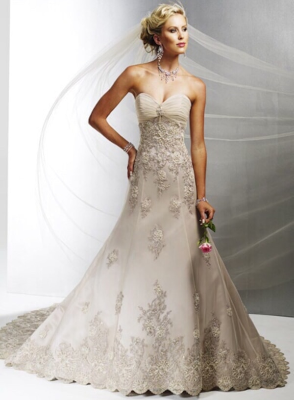 Maggie Wedding Dresses Awesome Maggie sottero Vogue Royale Wedding Dress