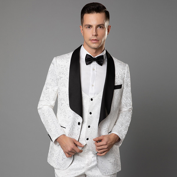 Masculine Wedding Dresses Lovely White Lace Embroidery Mens formal Wedding Tuxedos Party Celebrity Wears Bridegroom Mens Best Mens Wedding Suits Blazers Men Prom Suits Men Tuxedos