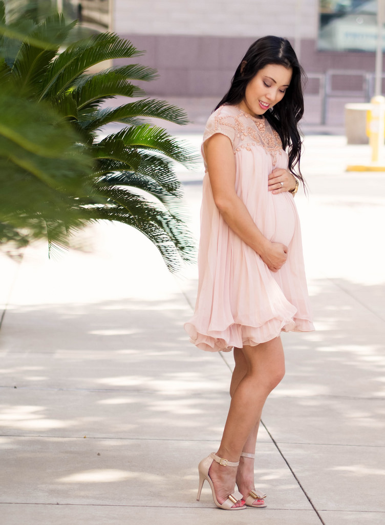maternity dresses for winter wedding guest 1