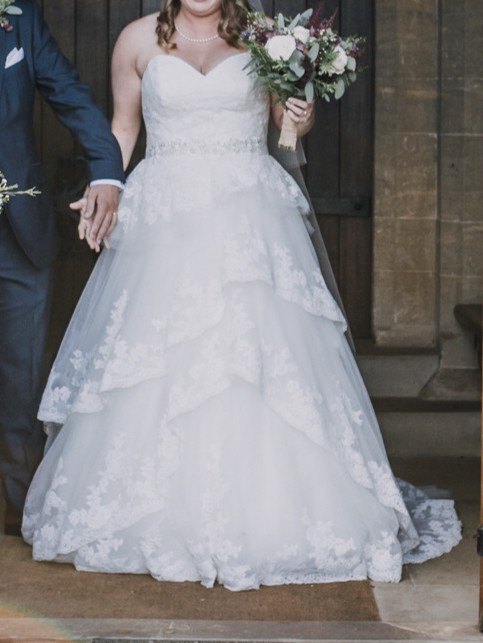 Off White Wedding Dresses Fresh Blue by Enzoani Hollister Wedding Dress Sale F