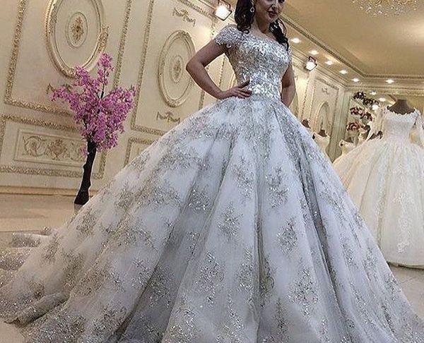 Plus Size Bling Wedding Dresses Elegant Großhandel Luxuriöse Bling Spitze Brautkleider Plus Size Prinzessin Ballkleider Kurzen rmeln Perlen Brautkleid Arabisch Dubai Vestidos De Novia Von