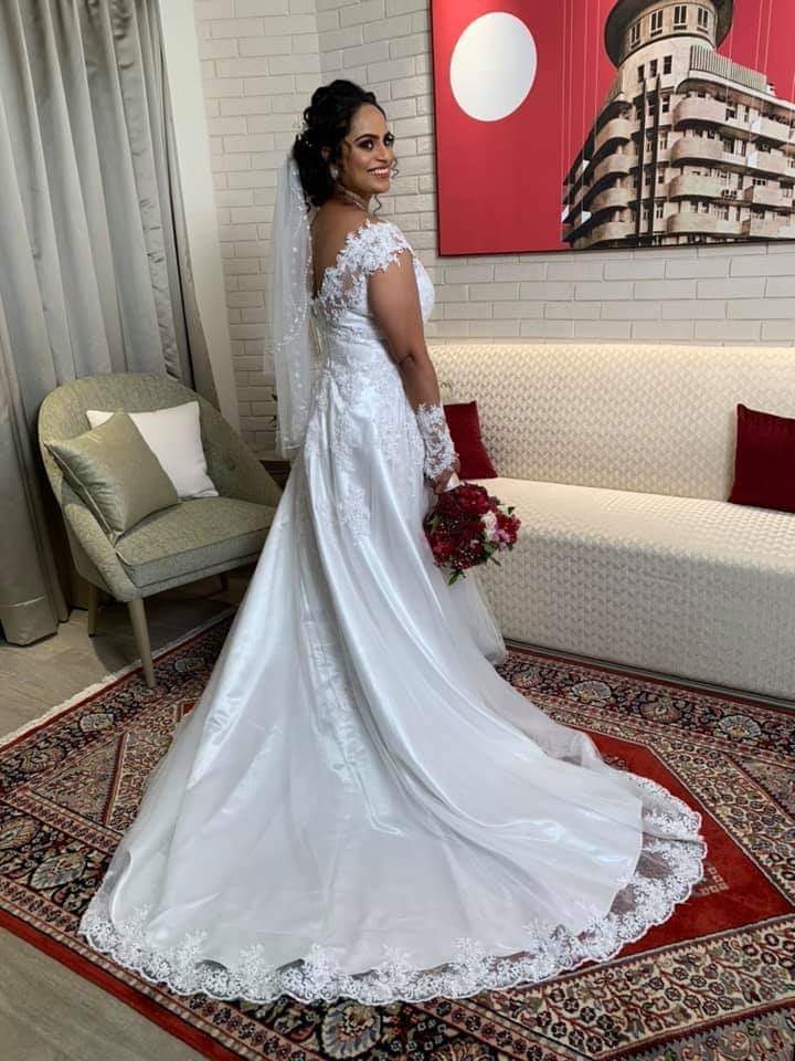 beautiful bride andheri east mumbai wedding gowns on hire 192xhi5r85