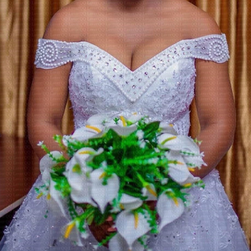 2019 African y V neck Ball Gown Wedding Dress Elegant f the Shoulder Arabic Bridal Gowns
