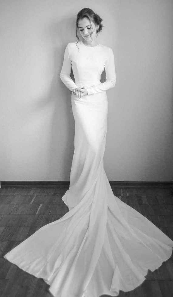 Stretchy Wedding Dress Lovely This Wedding Dress is About Elegant Simplicity and Modern