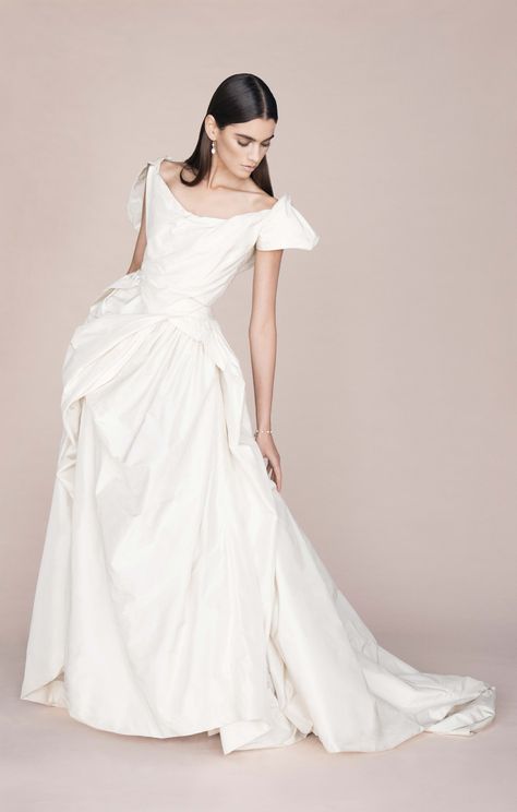 e0290dbb638ff83c5011bf159c0d1b9b couture wedding dresses wedding gowns