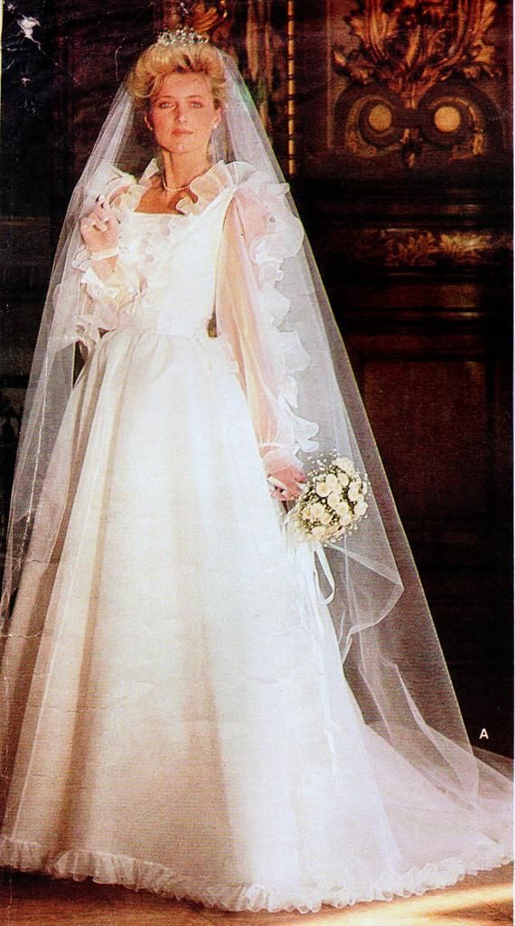 Vogue Wedding Dresses Unique Vintage Vogue 1501 Bellville Sassoon Misses Bridal Gown and