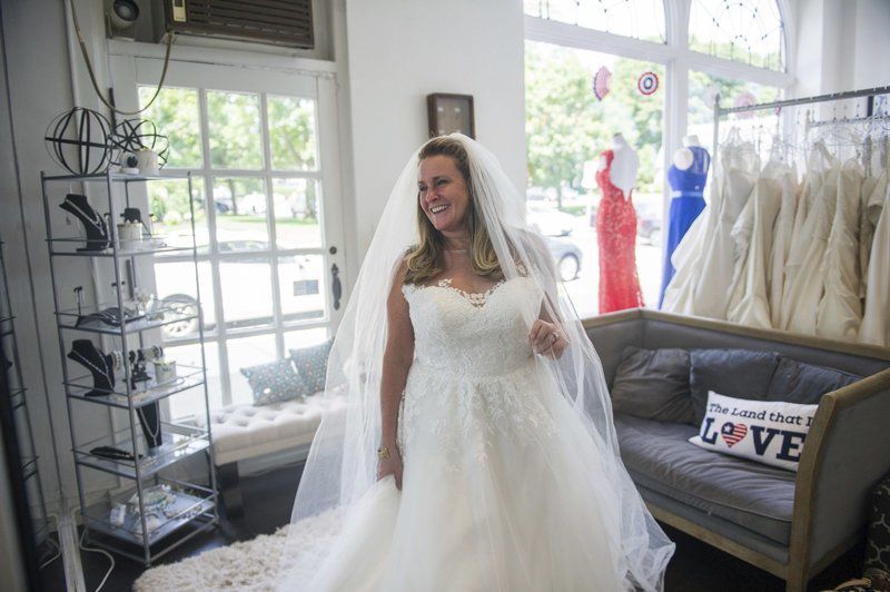 Wedding Dress Cape Beautiful Marathon Ing Survivor Picks Up Wedding Dress In andover