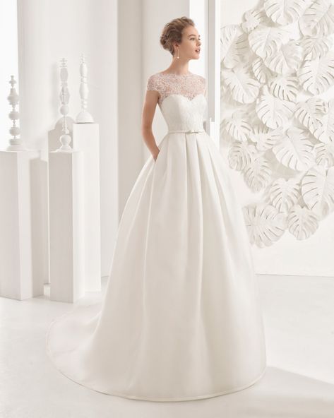 580d4f9738c3df b8192b04f21f tailored dresses wedding bride