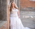 Wedding Dresses for Big Ladies Lovely 21 Curvy Brides who Nailed their Wedding Dress