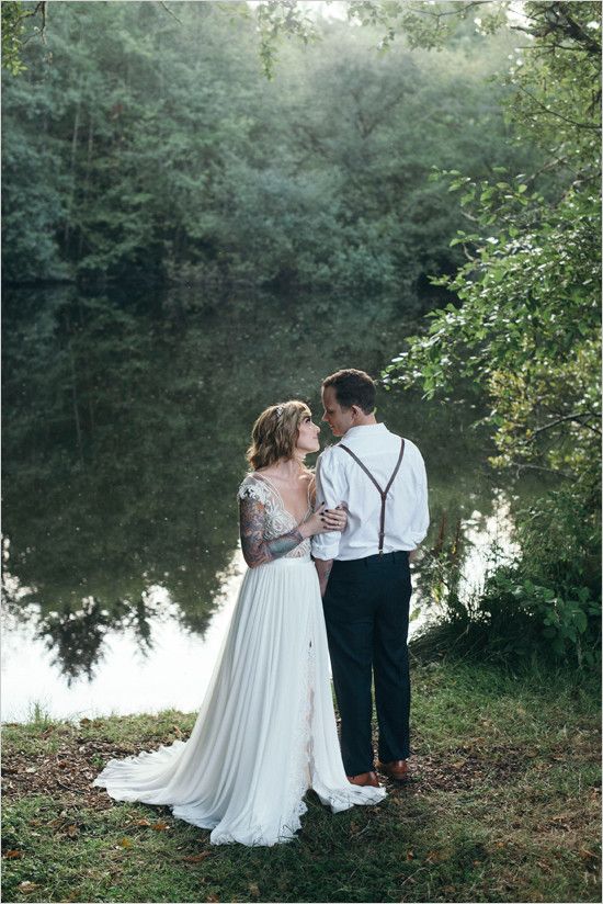 Wedding Dresses Photography Inspirational Intimate Outdoor Family Style Wedding