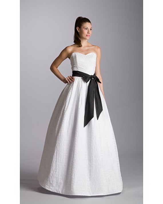 Aria Black And White Cotton Gown