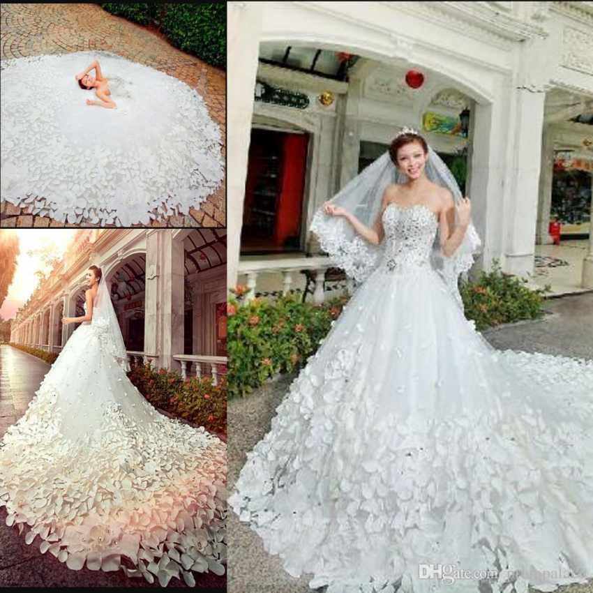 Wedding Dresses with Cathedral Length Train Awesome Luxury Crystal Sweetheart Wedding Dresses Appliques Flower A Line Cathedral Train Pretty Bridal Gowns Vintage Wedding Gowns