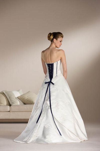 black and white wedding gowns lovely weddings and dresses s media cache ak0 pinimg originals 96 0d 2b