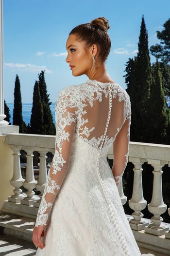 Wedding Dresses with Sleeves and Lace Luxury Find Your Dream Wedding Dress