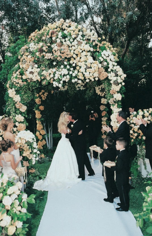 Weddings Under 1000 Fresh Garden Inspired Backyard Wedding In Los Angeles California